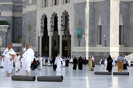 we provide cheap 4 star umrah packages